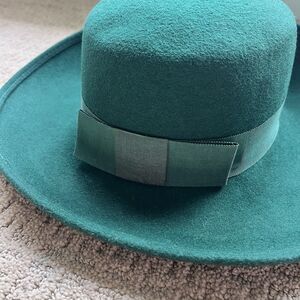Vtg Tailored Hat Stuff Wool Emerald Green Wide Upturn Brim Grosgrain Bow Trim